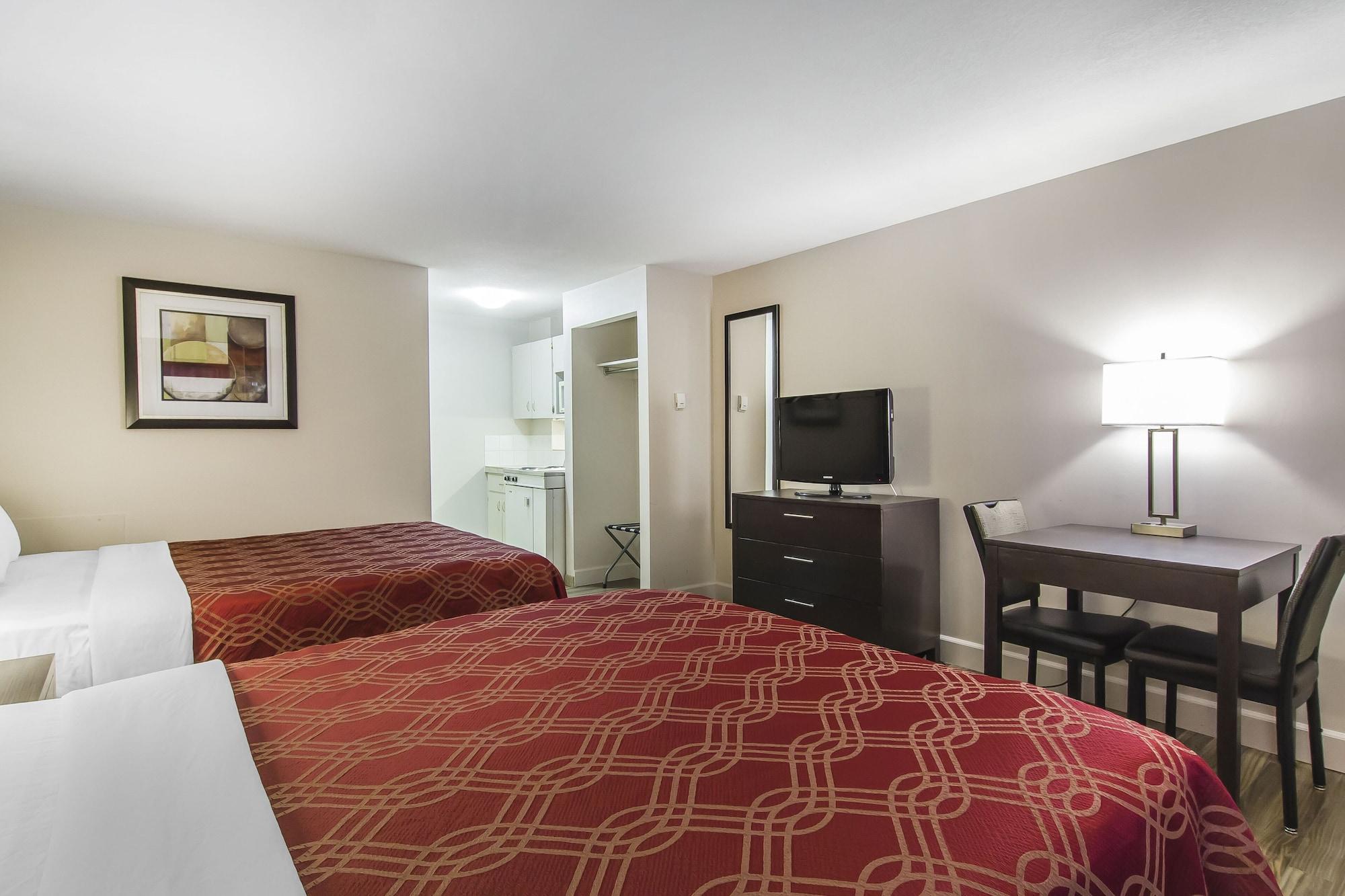 Econo Lodge Inn & Suites Lethbridge Buitenkant foto
